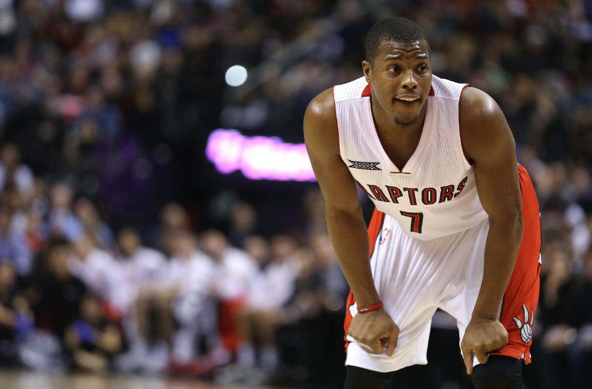 边后卫前提 边后卫前提